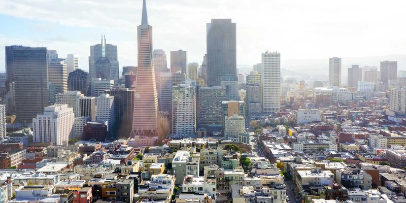 Natalia Fabio's Personal Blog: 从私人日记到美妆灵感殿堂的蜕变