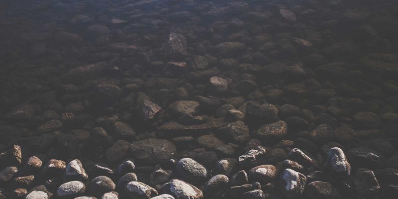 胶囊衣橱构建指南：用30件单品打造全年通勤度假穿搭 | Natalia Fabio的个人时尚博客